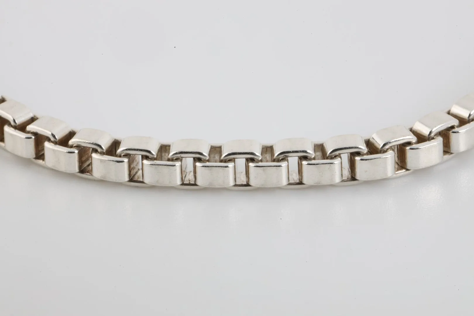 7.5" Tiffany & Co. 925 Silver Venetian Box Chain Bracelet (12.08g.)