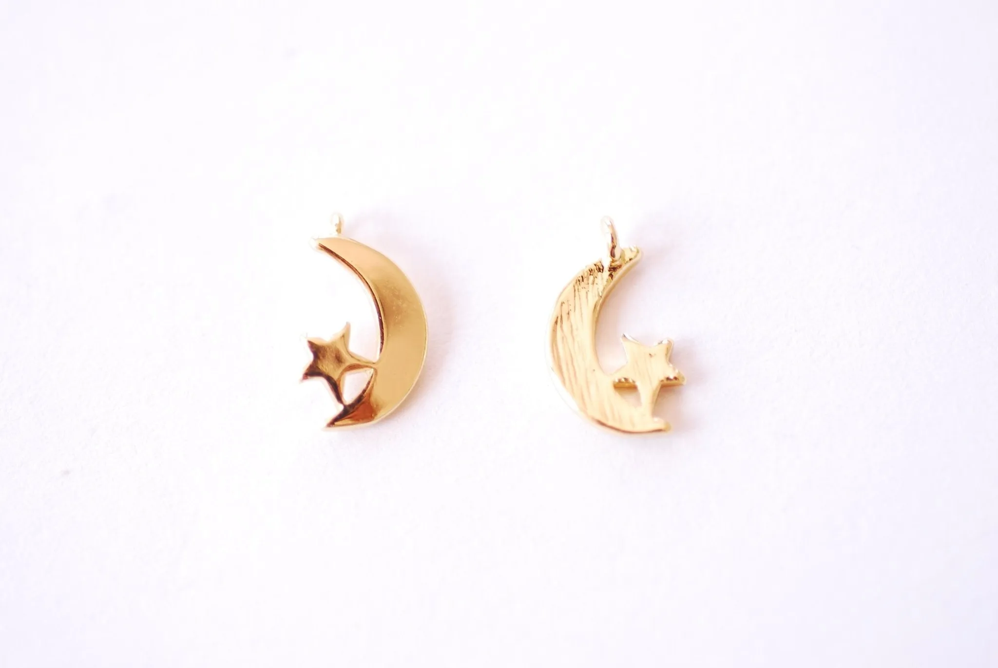 Crescent Moon Wholesale Star Charm | 16K Gold Plated Brass | Half Moon Horn Waning Eclipse Bohemian Boho Curve Shape Pendant B322