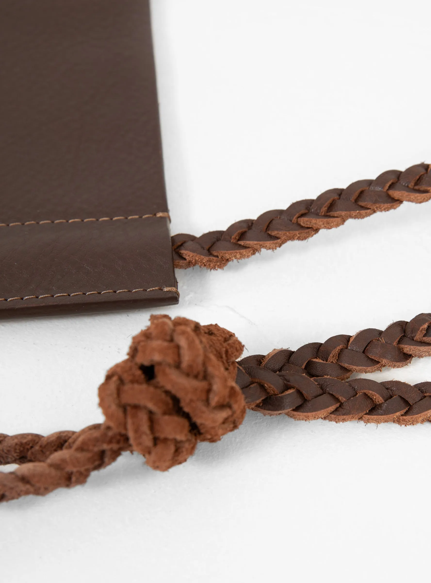 Plaited Mobile Bag Brown